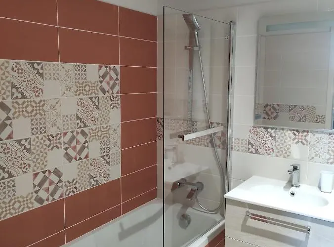 La Maison D Eva بيت ضيافة Tombeboeuf